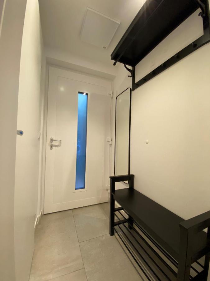 Charming Townhouse Directly By Metro Apartment Vienna Exterior photo